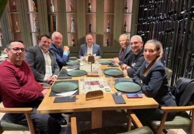 Funksionari i PDK Bekim Jupa shkruan Bashkë Përpara në foto me asete kombëtare