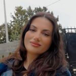 Nga poetja spikatur Adifete Shiti