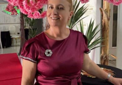 Fustani i kuq nga poetja shquar Elvira Zeneli