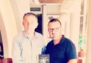 Mr.Florent Selca shkëmbën libra me z.Rasim Selmanaj