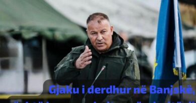Koloneli Gazmend Hoxha Drejtor i Policisë së Kosovës kujton heroin Afrim Bunjaku