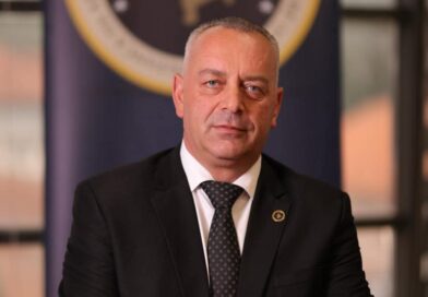 Veprimtari i nderuar z.Veton Binakaj vlerëson lart punën e z.Bashkim Ramosaj