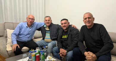 Çlirimtari i njohur me shok Artim Elmazi viziton kolosin Fadil Fazliun