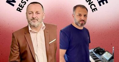 Mbrëmje muzikore nga i mirënjohuri z.Mentor Mushkolaj