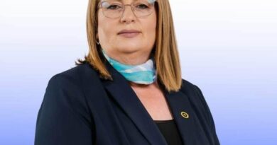 Hidajete Krasniqi Heroina e luftës dhe paqes Hidajete Krasniqi Heroina e luftës dhe paqes
