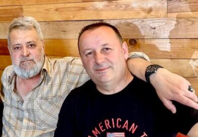 Çlirimtari Mentor Mushkolaj ngushëllon kombin për Faik Doden Çlirimtari Mentor Mushkolaj ngushëllon kombin për Faik Doden