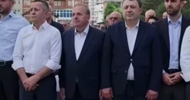 Malisheva nderon lart dhe Hajdar Beqen krahas Limajt Hamzes Lushtakut etj Malisheva nderon lart dhe Hajdar Beqen krahas Limajt Hamzes Lushtakut etj
