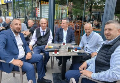 Kryetari i Plus Kult z.Përparim Uka priti politikanin Arben Gashi